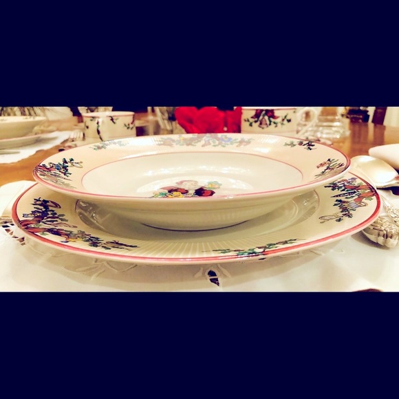 Neiman Marcus, Horchow collection NEW boxed 4- 6 piece Christmas place settings - Picture 9 of 15